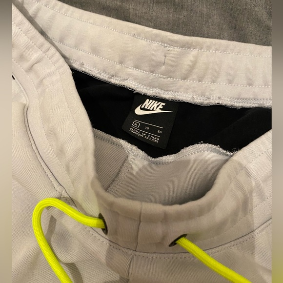 Nike TechFleece Sweatpant Bottoms - Picture 3 of 3